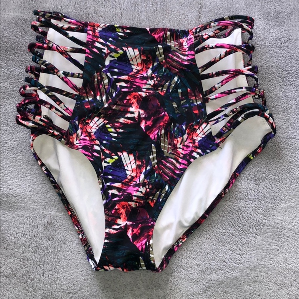 High waisted swim bottoms